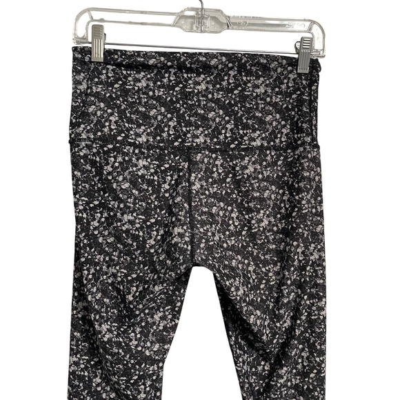 Lululemon High-Waisted Black & White Speckled Athletic Leggings leggings Sz 4 - Picture 8 of 10